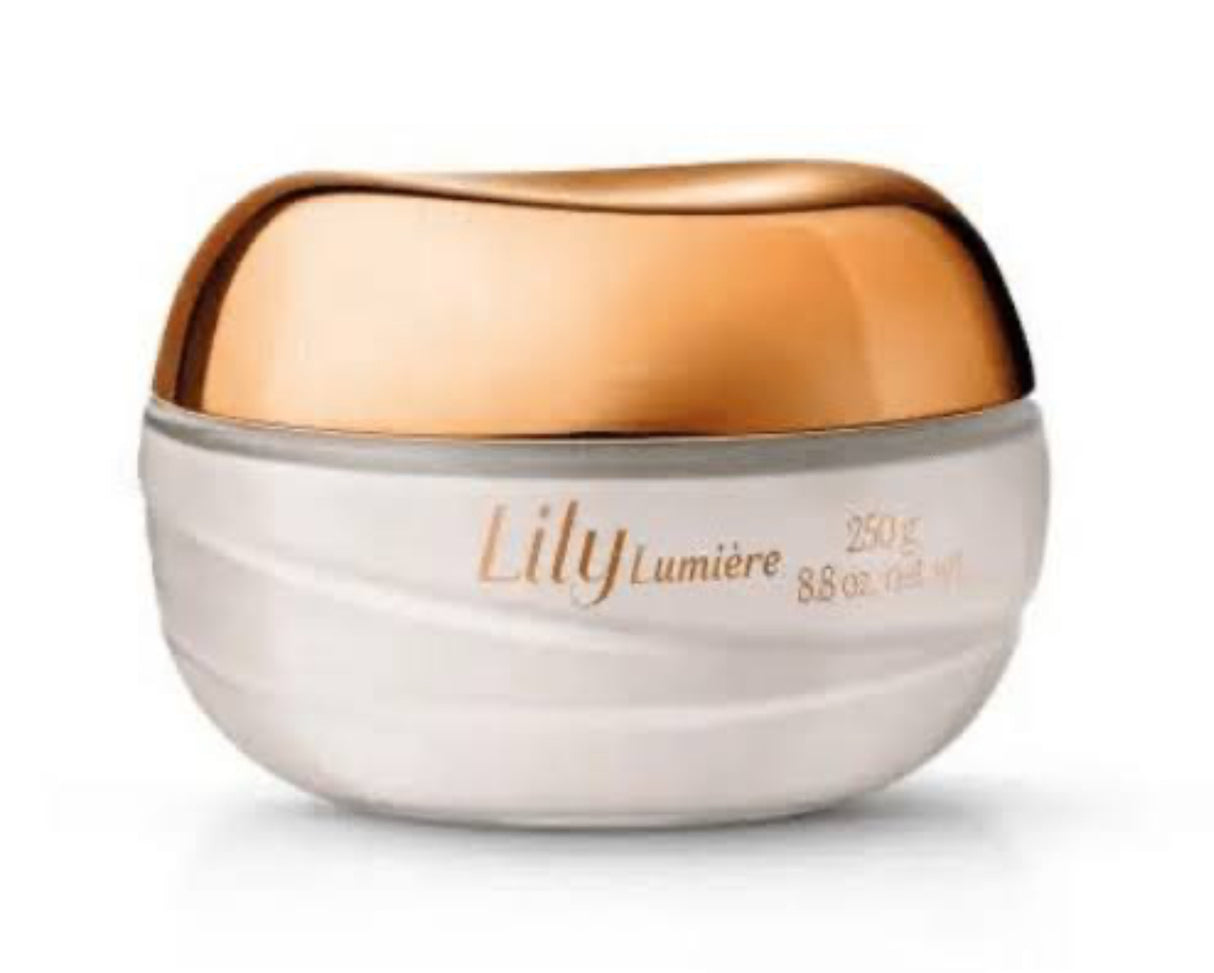 Lily Lumiere Hidratante Perfumado Corporal 250g